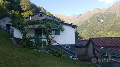 Rustico da restaurare a subiale valvarrone Lc