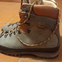 Scarpone Fitwell da trekking da uomo