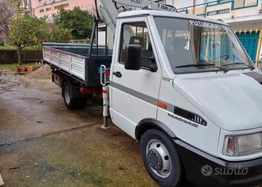 iveco daily Ribaltabile con gru