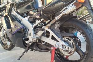 SUZUKI RGV 250 R