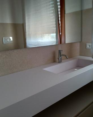 Top in Fenix Bianco con vasca integrata - Bagno