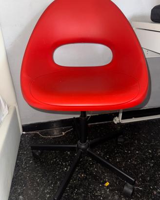 sedia girevole rossa ikea