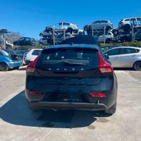 RICAMBI AUTO VOLVO V 40 ANNO 2014