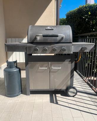 BARBECUE A GAS