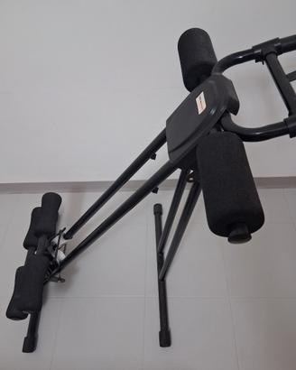 Attrezzo per addominale