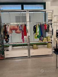 ARREDAMENTO NEGOZIO