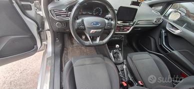 ford fiesta ST LINE