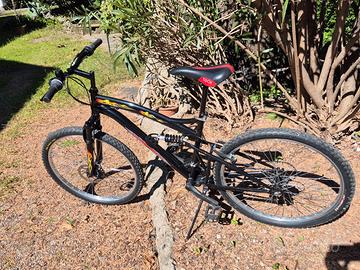 Mountain Bike bi-ammortizzata 26”