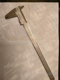 Calibro Mitutoyo 300 mm
