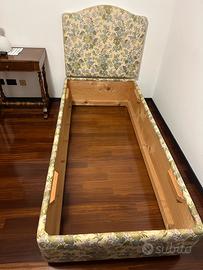 Letto singolo con rete a doghe e materasso
