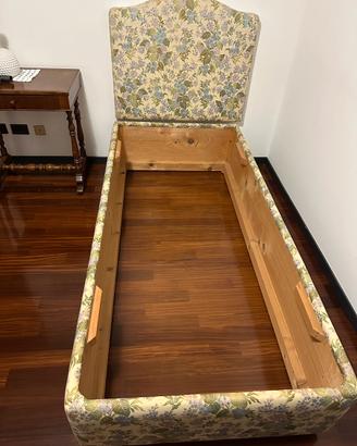 Letto singolo con rete a doghe e materasso