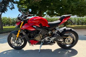 Ducati Streetfighter v4 s 2020