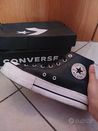 Converse all star di pelle