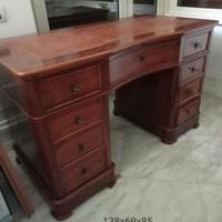 Srivania Classica in Legno e Pelle
