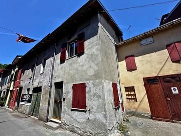 CASA SEMINDIPENDENTE A SAN SECONDO PARMENSE