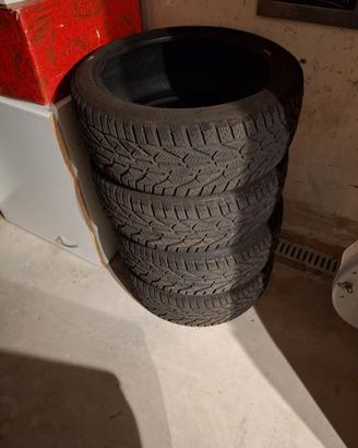 Gomme neve 205/45