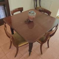 Tavolo estensibile legno massello con sedie