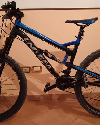 Mtb full suspended taglia M