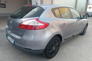 Renault Megane 1.5 diesel garanzia