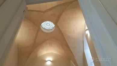 INDIPENDENTE- RISTRUTTURATO ed ARREDATO