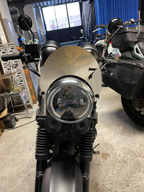 Moto cafè racer Suzuk IInazuma