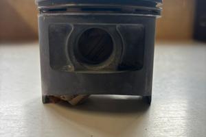 KIT 4 PISTONI MAHLE NUOVI - diam. 72,50mm (72,48)