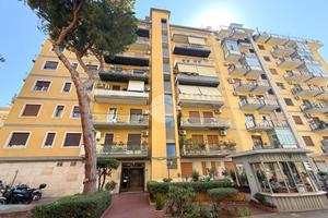 4 LOCALI A PALERMO