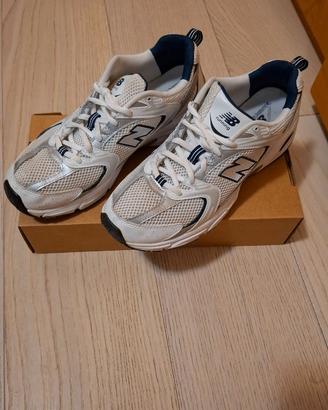 NEW BALANCE 530 Numero 42 White Indigo