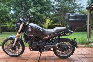 Benelli Leoncino Trail 500