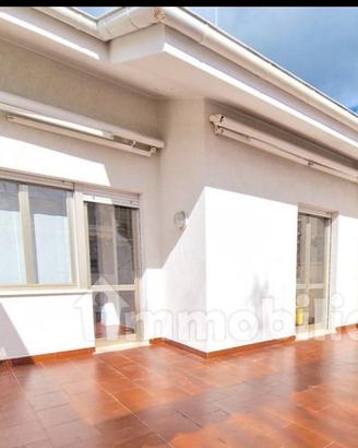 Tenda a bracci