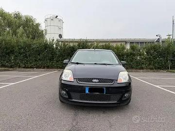 Ford fiesta 1.2 Benzina metano