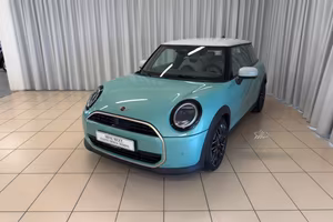 MINI Mini 5ª serie (F66) - Mini Cooper C Favoured