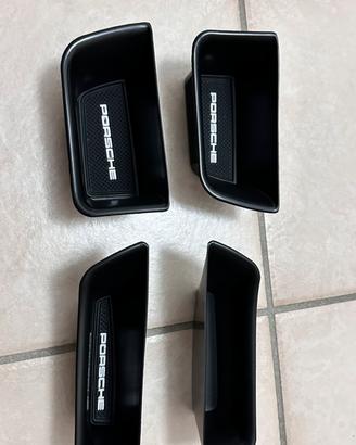 Organizer bracciolo e portiere per Porsche Macan