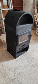 Stufa a Legna con Forno Superiore e Vano Legna