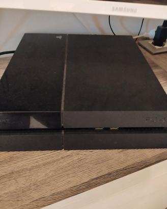 PS4 nera