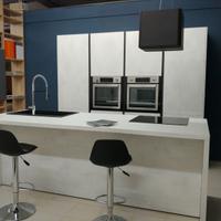 Cucina expo' " Isola" con gola come foto