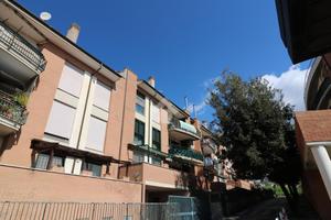 4 LOCALI A ALBANO LAZIALE