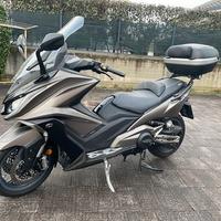 KYMCO AK550
