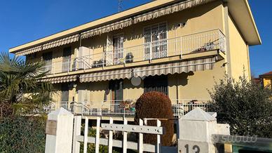 MONOLOCALE A CORBETTA