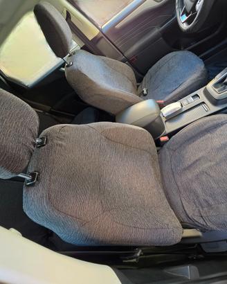 Ford Kuga III. Fodere copri sedili completi.