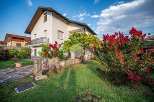 VILLA SINGOLA A VOLVERA