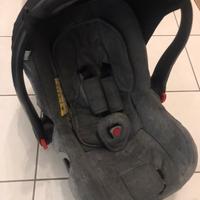 Ovetto neonato per auto