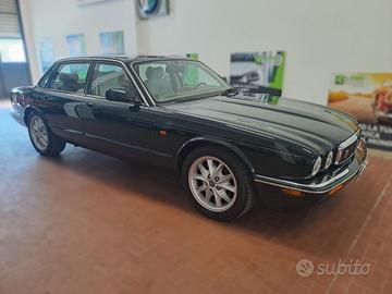 JAGUAR XJ 3.2 cat Executive