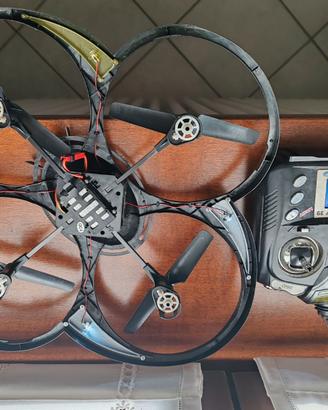 Drone radiofly quadrirotore +controller e batteria
