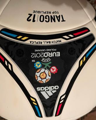Pallone Tango Euro 2012