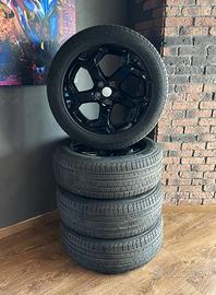 Cerchi e gomme da 20 pollici Range Rover Sport