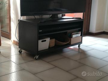 mobile porta televisore con rotelle