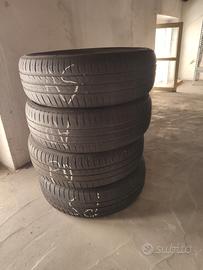 Gomme auto