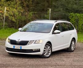 Skoda Octavia 2.0 TDI SCR 150 CV DSG Wagon Executi