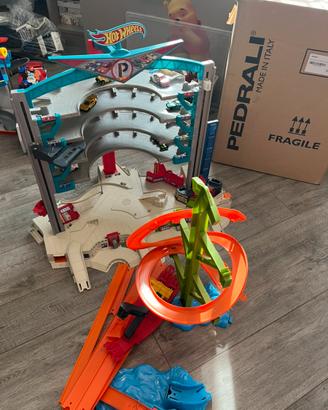 Garage Hot Wheels